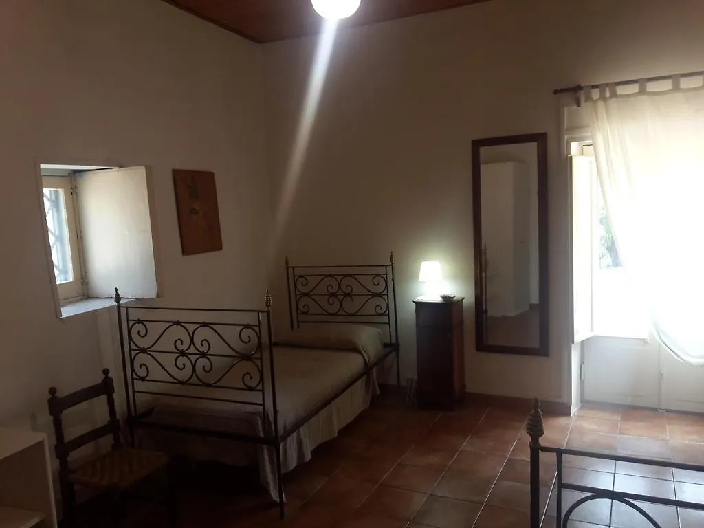 Masseria La Pergola Hotel Paterno  Paterno (Sicily)